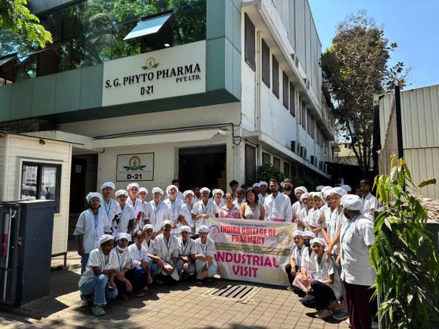इंदिरा कॉलेज ऑफ फार्मसीच्या विद्यार्थ्यांचा औद्योगिक अभ्यास दौरा यशस्वी
