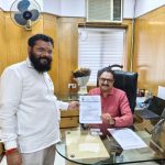 स्मार्ट मीटर लपून, बळजबरीने लावणे बंद न केल्यास आंदोलन:महावितरण कंपनीच्या संचालकांना दिले निवेदन‎