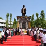 पुणे विद्यापीठात महात्मा फुले जयंतीनिमित्त विशेष व्याख्यान:सामाजिक परिवर्तनासाठी शिक्षण महत्त्वाचे – ज्येष्ठ साहित्यिक अर्जुन डांगळे