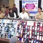 नांदेड पोलिसांची मोठी कारवाई : ४६.०३ लाखांचे ३०३ हरवलेले मोबाईल हस्तगत