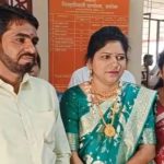 'लग्नात विघ्न' म्हणीचा अकोल्यात प्रत्यय:बार्शीचे वऱ्हाड उपनिबंधक कार्यालयातच ताटकळले, सरकारी कर्मचाऱ्यांच्या संपामुळे विवाह नोंदणी रखडली