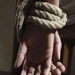 पुण्यातील द्राक्ष संशोधन परिषदेसमोर तरुणावर कोयत्याने वार:मांजरी पोलिसांकडून दोघांना अटक, एकावर गुन्हा दाखल