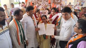 240_17798057636a15ae43b93cc_26congresslad.jpg