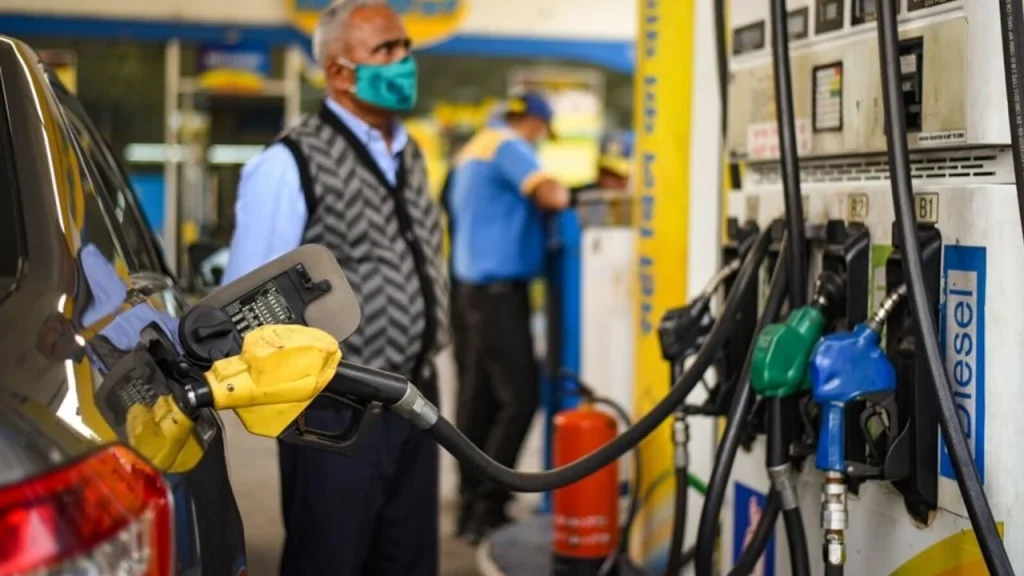 Maharashtra-Budget-Session-2024-Big-Announcement-About-Petrol-Diesel-Price.webp.webp