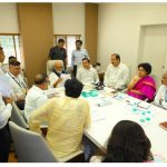 वरुडमध्ये प्रशासकीय दिरंगाई; हजारो लाभार्थी एप्रिलच्या रेशनपासून वंचित.:मुदतवाढीसाठी आमदार यावलकरांनी अन्न व नागरी पुरवठा मंत्र्यांची घेतली भेट.
