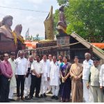 पुण्याचा भिडेवाडा चित्ररथ अमरावतीत दाखल:खासदार वानखडेंसह अनेकांनी जाणून घेतले फुले दाम्पत्याचे कार्य