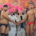 सातारच्या लाल मातीत 52 व्या 'हिंदकेसरी' कुस्ती महासंग्रामाचा शड्डू!:दमदार डावपेचांनी रंगला पहिला दिवस