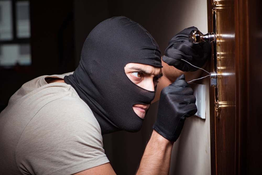 los-angeles-criminal-defense-lawyer-what-is-the-difference-between-theft-robbery-and-burglary.jpg