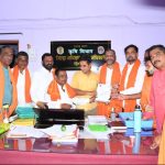 Thackeray Group Warns Admin Over NEET Paper Leak; Shiv Sena Style Protest!