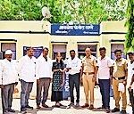सापडलेले सोन्याचे दागिने मूळ मालकाला परत:डॉ. कपिल अहिरे, यश बच्छाव यांचा प्रामाणिकपणा‎