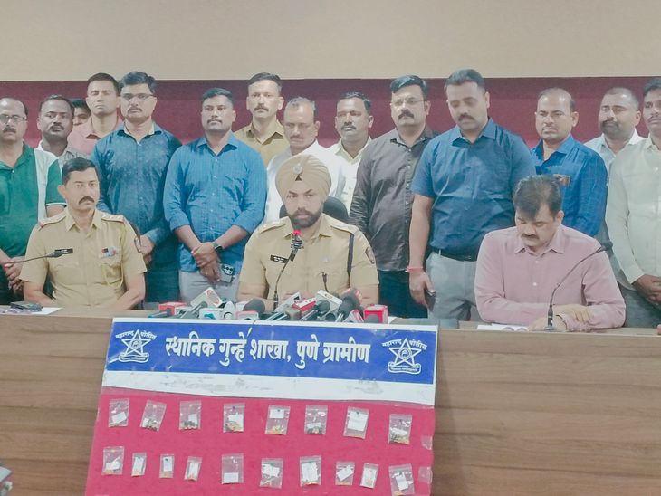 चेन स्नॅचिंग करणाऱ्या टोळीचा पर्दाफाशख:पुणे ग्रामीण पोलिसांकडून 36 लाखांचा मुद्देमाल जप्त, 8 गुन्हे उघड, 3 आरोपी जेरबंद