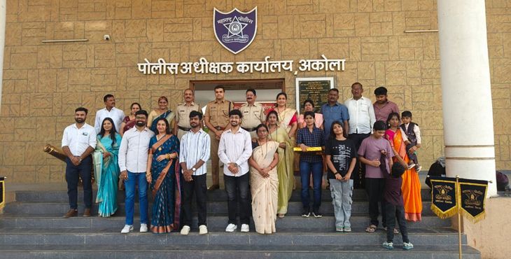 transfar_240_17803844336a1e82b1259a2_satkarpolice.jpg