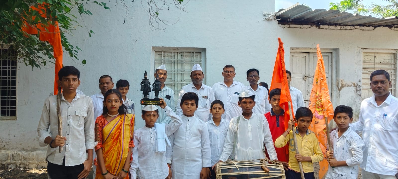 शंकर विद्यालयात घुमला विठुनामाचा गजर – VastavNEWSLive.com