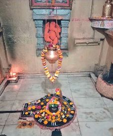 नांदगाव येथील हेमाडपंथी खंडेश्वर मंदिरात आज विविध धार्मिक कार्यक्रम:श्रावण साेमवारनिमित्त दर्शनासाठी हाेणार भाविकांची माेठी गर्दी