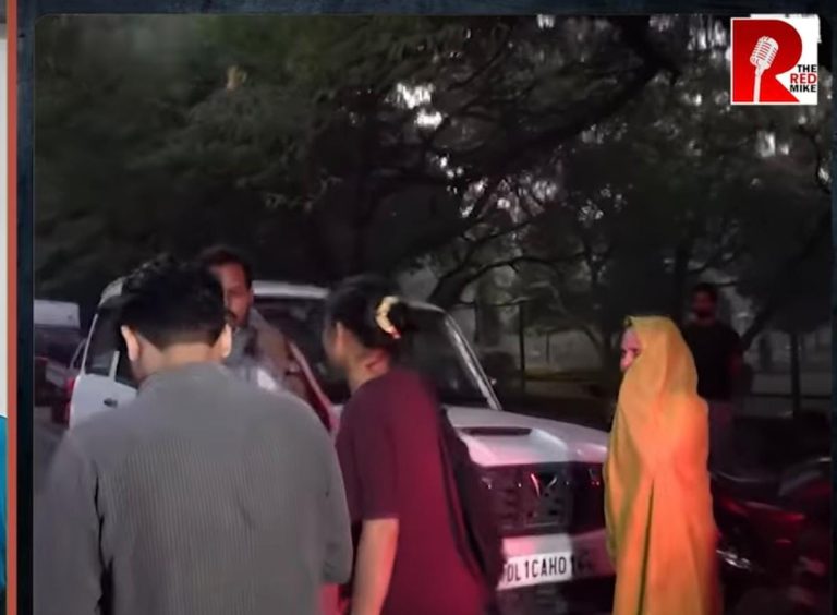 जेलमध्ये पोलीसच न्यायाधीश, अन् पोलीसच गुन्हेगार! दिल्लीत सुरू असलेला हा खाकी खेळ तात्काळ थांबवा!