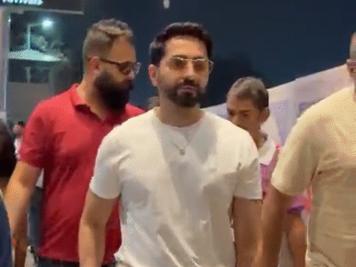 आयुष्मान खुराना आणि सारा अली खान जयपूरला पोहोचले:परकोट्यात उद्या ‘उड़ता तीर’ चित्रपटाचे प्रमोशन; चोखी ढाणीमध्ये राजस्थानी अंदाजात दिसणार जोडी