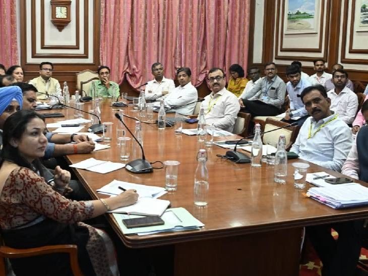 दुष्काळाच्या झळा, पीक नुकसान अन् पाणीटंचाईचा केंद्र घेणार आढावा:8 ते 11 ऑक्टोबरदरम्यान केंद्रीय पथक महाराष्ट्र दौऱ्यावर, प्रत्यक्ष पाहणीनंतर केंद्राला सादर होणार सविस्तर अहवाल